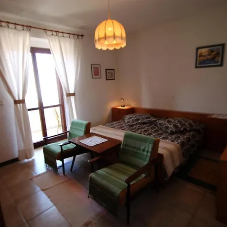 Family Friendly With A Swimming Pool Kampor, Rab - 15518 Apartment Kampor