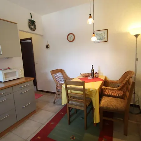 Apartment Family Friendly With A Swimming Pool Kampor, Rab - 15518 Kampor