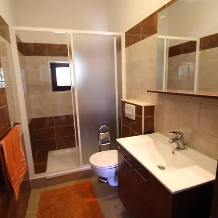 Apartment Family Friendly With A Swimming Pool Kampor, Rab - 15518 *