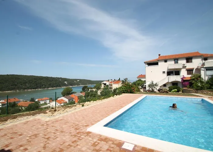 Апартаменты Family-friendly With Swimming Pool - Rab - 15518 *