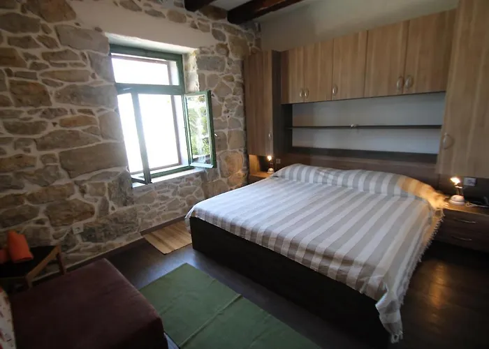 Апартаменты Family-friendly With Swimming Pool - Rab - 15518 Кампор