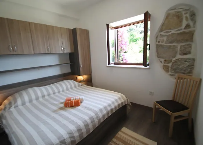 Family-friendly With Swimming Pool - Rab - 15518 Кампор