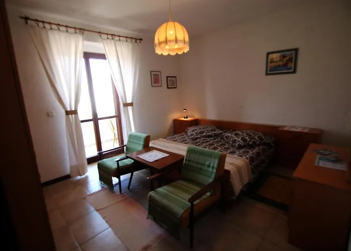 Family-friendly With Swimming Pool - Rab - 15518 Апартаменты Кампор