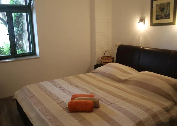Апартаменты Family-friendly With Swimming Pool - Rab - 15518 *