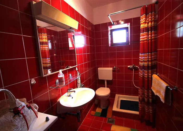 Family-friendly With Swimming Pool - Rab - 15518 Апартаменты Кампор