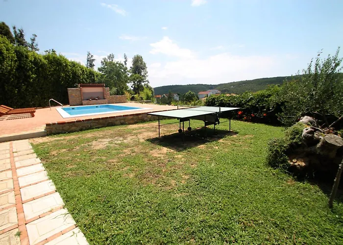 Family-friendly With Swimming Pool - Rab - 15518 Апартаменты Кампор