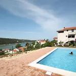 Apartman Family-friendly With Swimming Pool Kampor, Rab - 15518 *