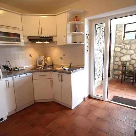 Family-friendly With Swimming Pool - Rab - 15518 * Kampor