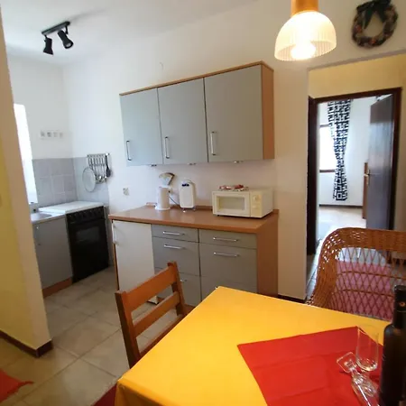 Family-friendly With Swimming Pool - Rab - 15518 * Kampor